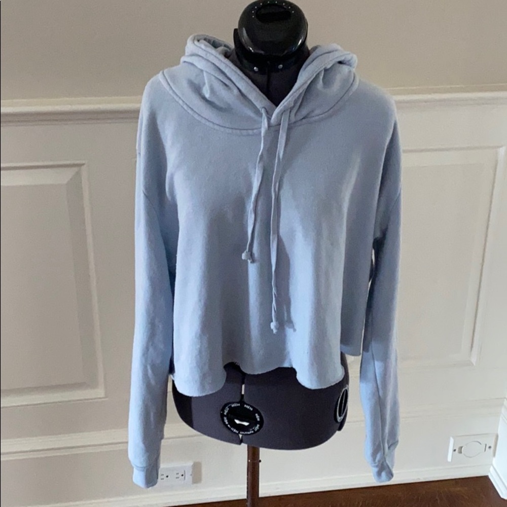 Brandy Melville Cropped sweatshirt